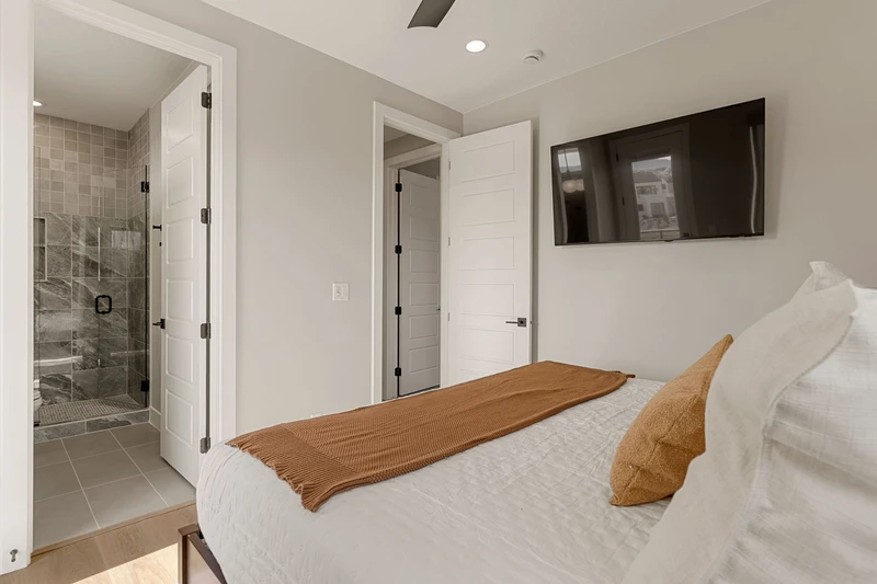 King Bedroom