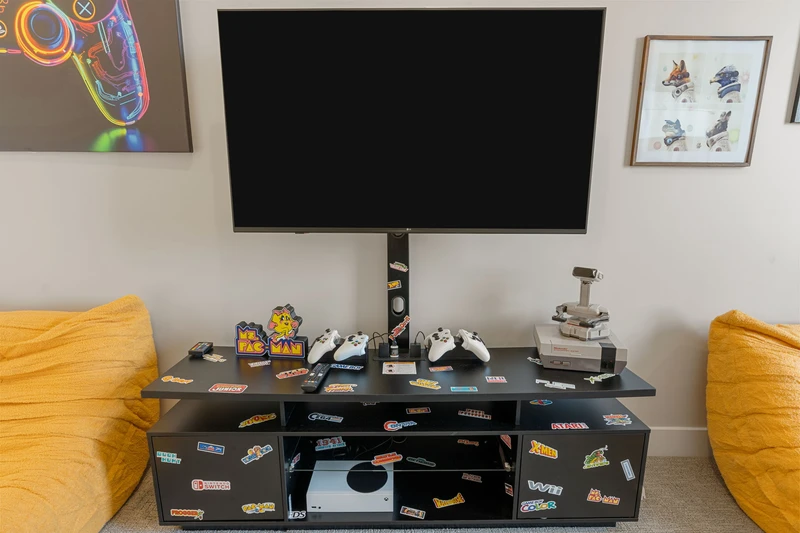 Game Console