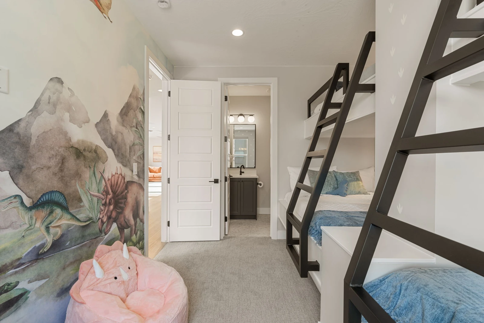 2 Twin/Double Bunks + 2 Twin Trundle Beds