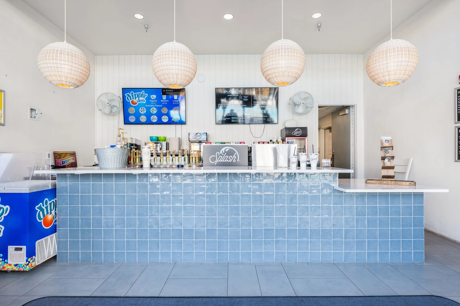 Splash Lounge