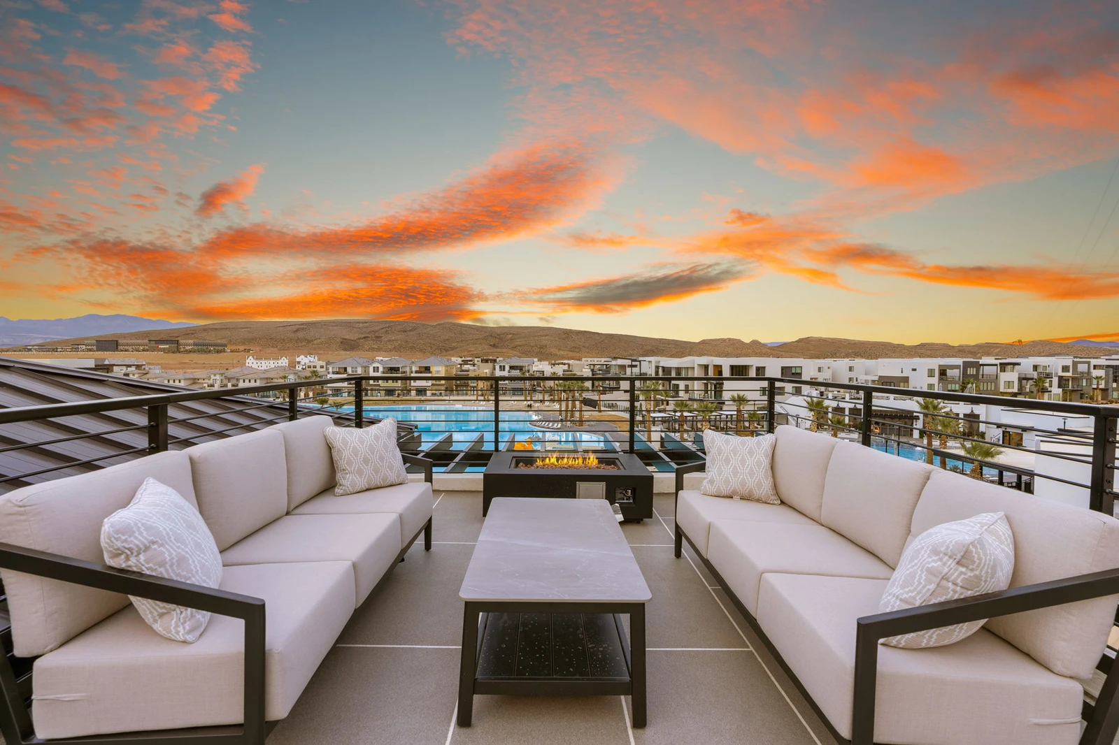 Unit C - Rooftop Seating