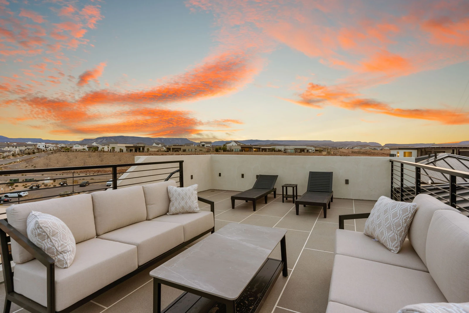 Unit C - Rooftop Seating