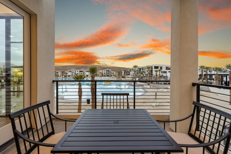 Unit A - Outdoor Seating