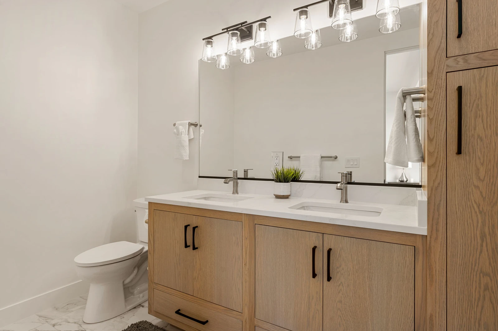 Unit C - Bathroom