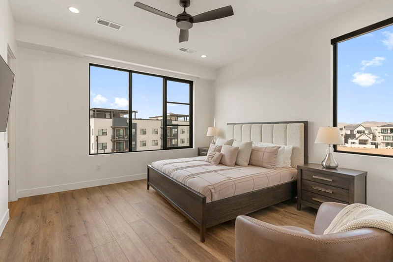 Unit C - King Bedroom