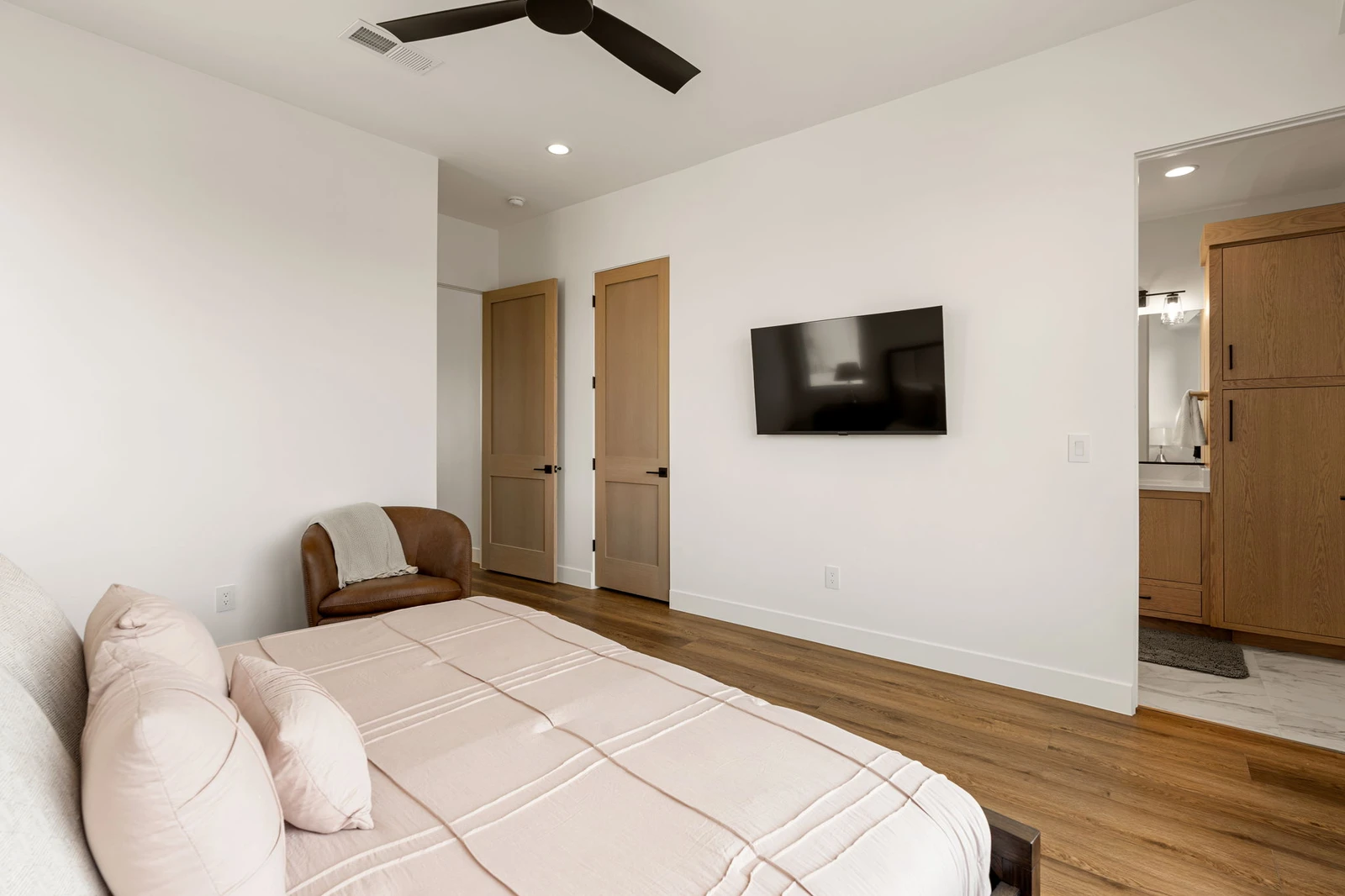 Unit C - King Bedroom