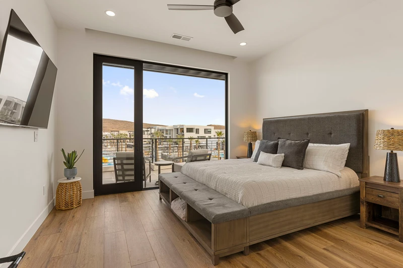 Unit C - King Bedroom