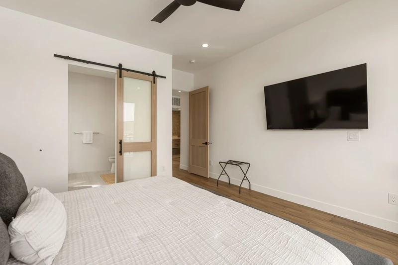 Unit C - King Bedroom