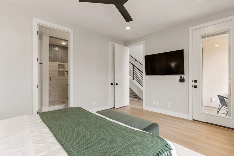 King Bedroom