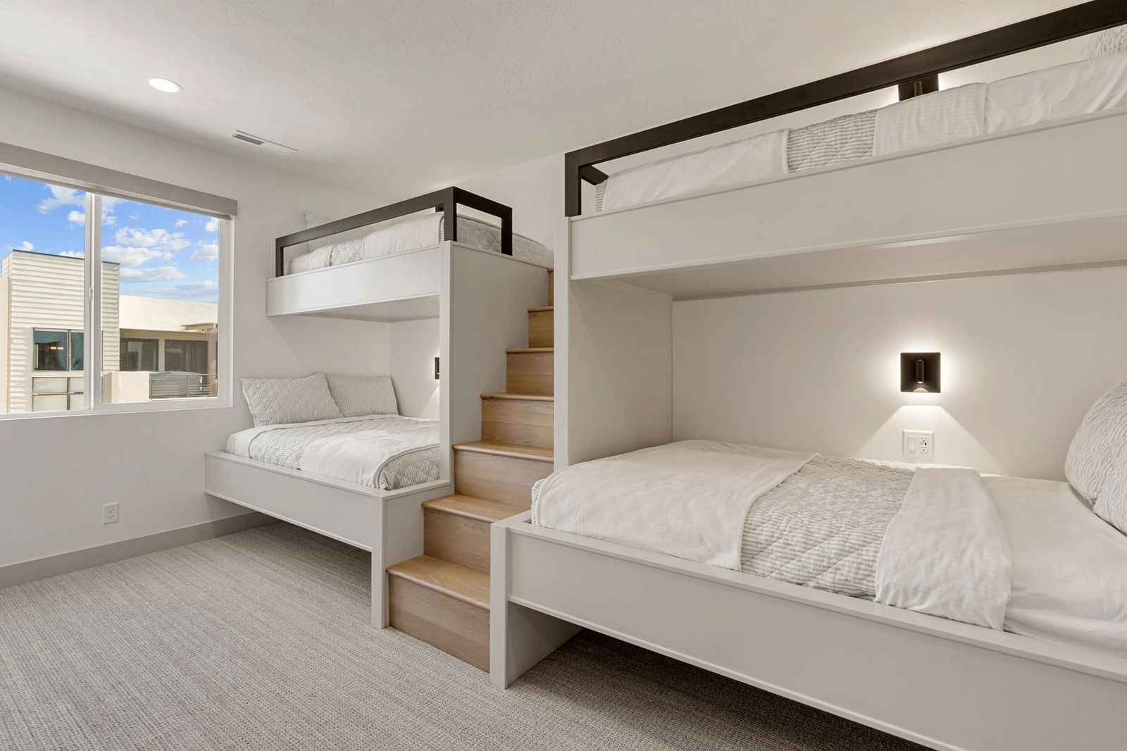 2 Twin/Double Bunks