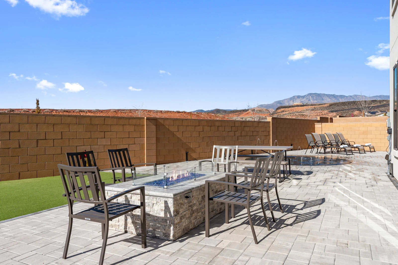 Fire Table + Splash Pad