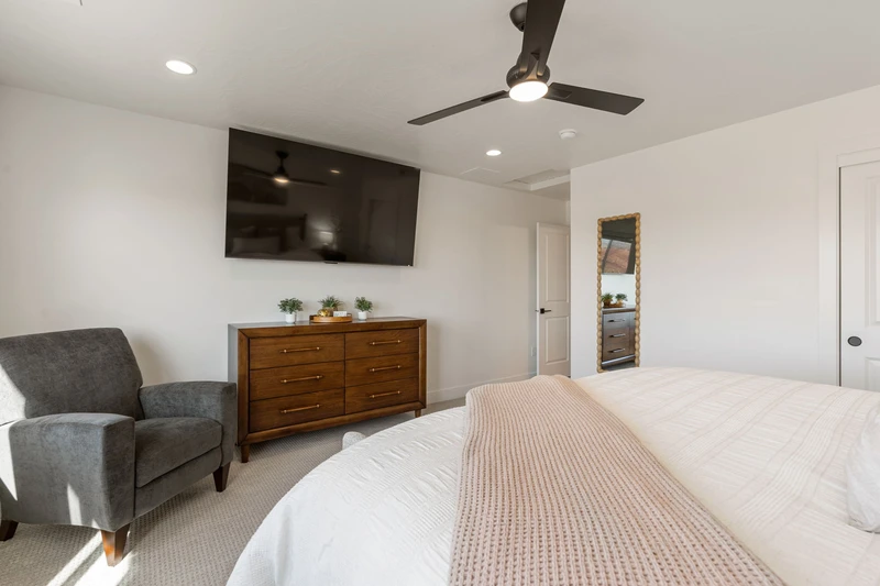 King Bedroom