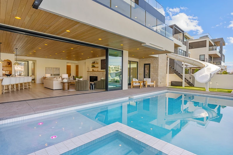Private Pool