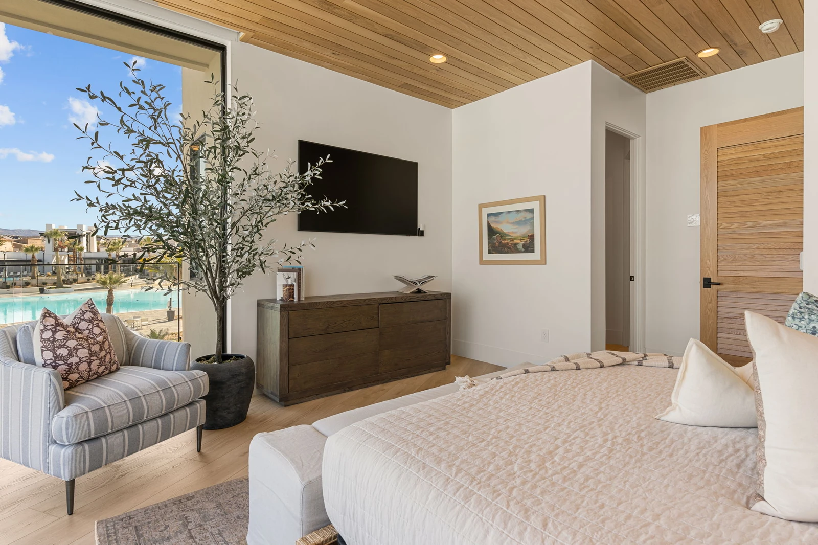 King Bedroom