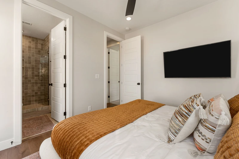 King Bedroom