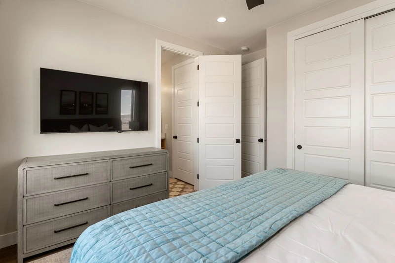 King Bedroom