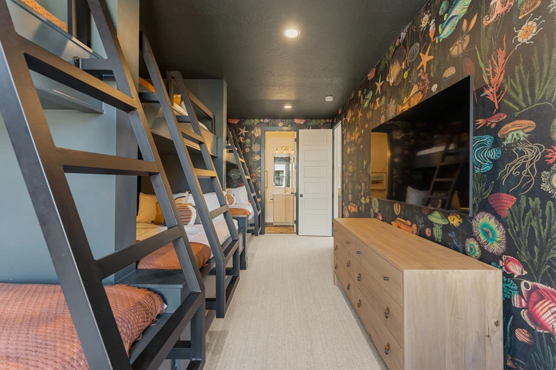 3 Twin/Double Bunks