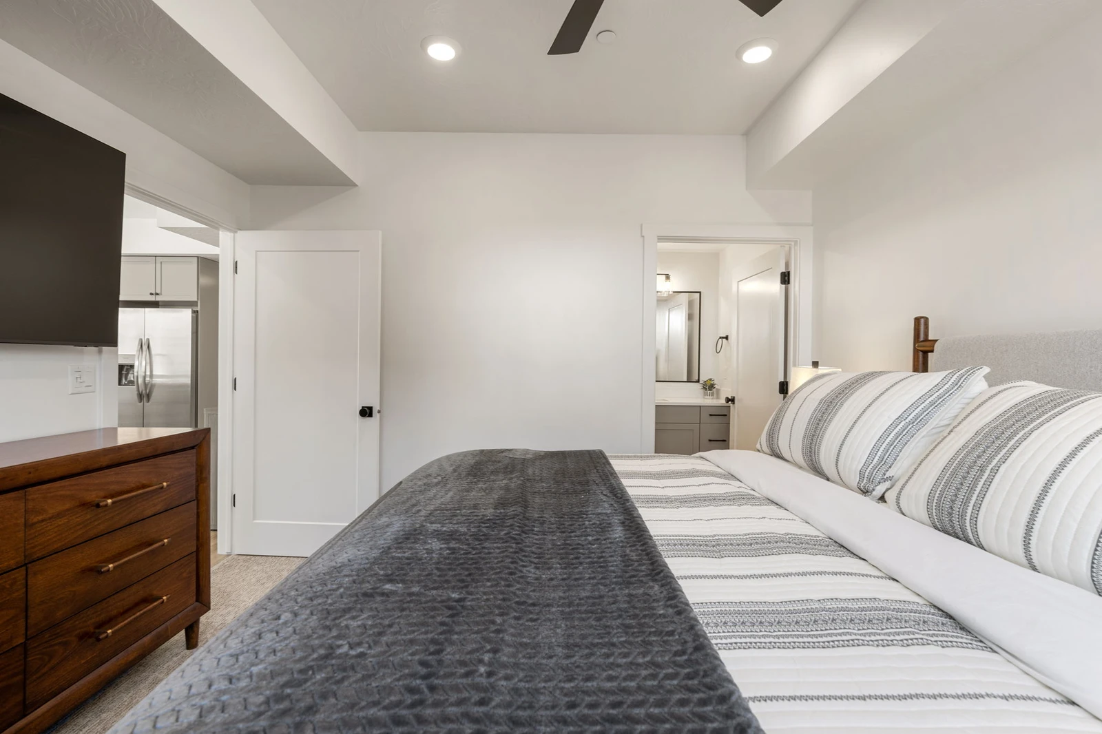 King Bedroom