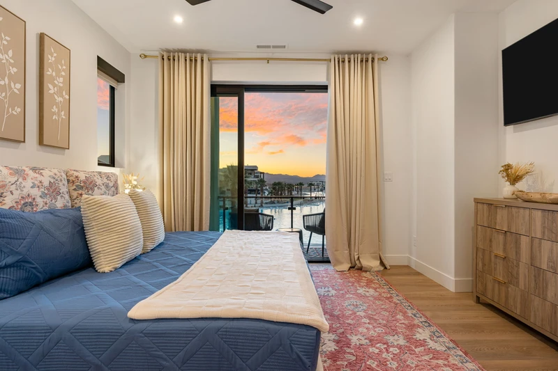 King Bedroom