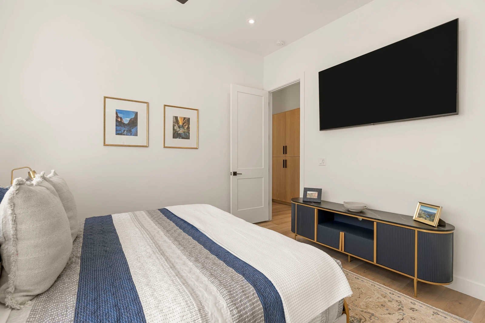 King Bedroom