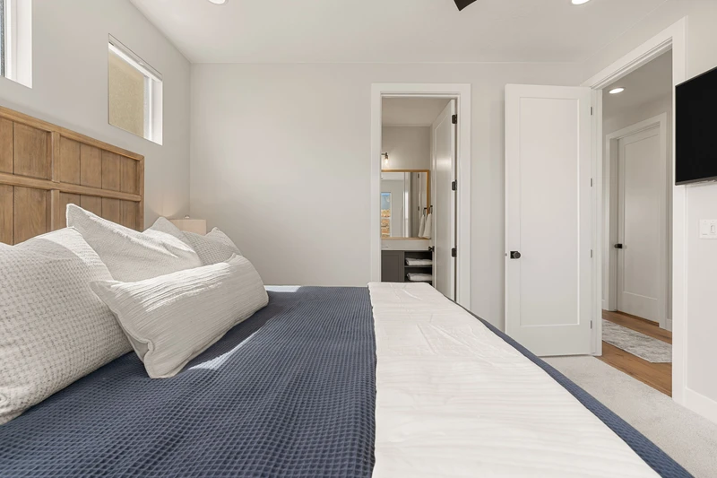 King Bedroom