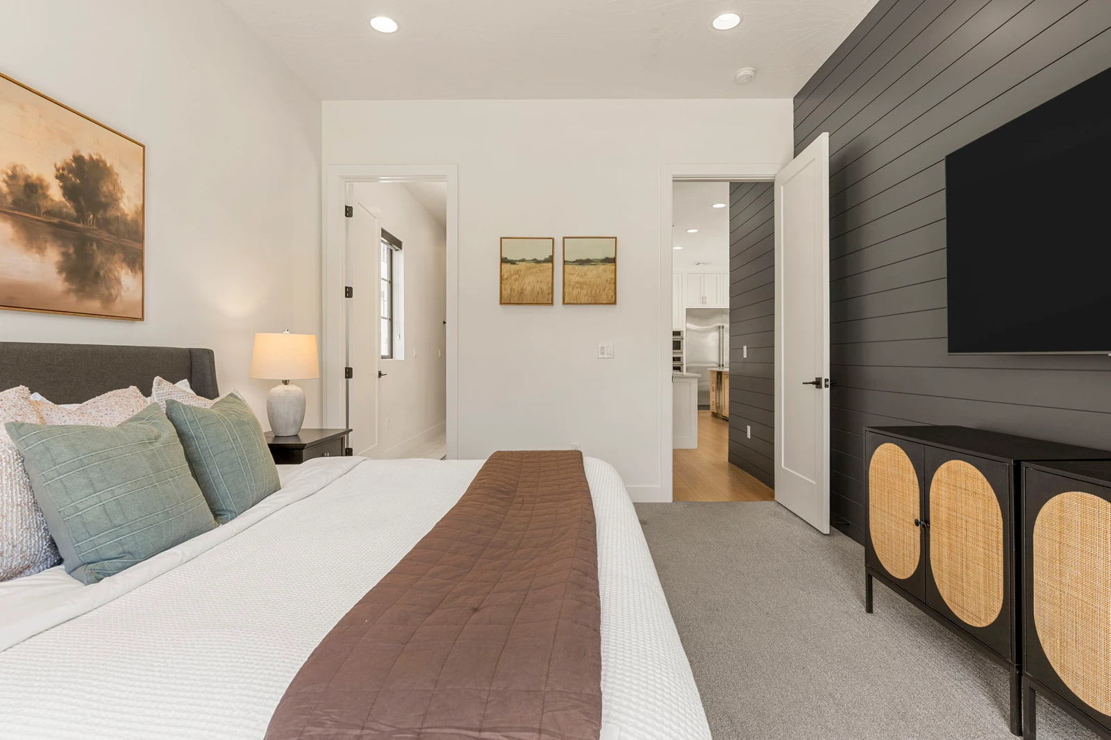 King Bedroom
