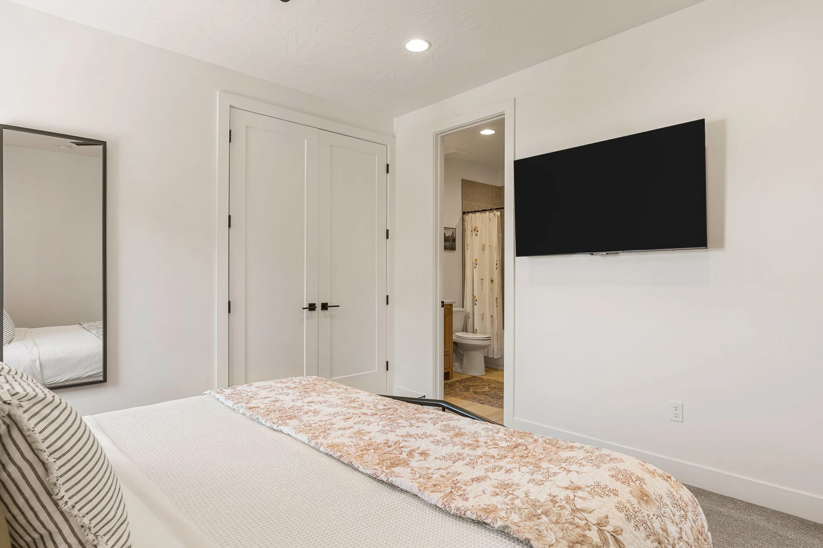 King Bedroom