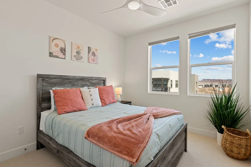 Queen Bedroom