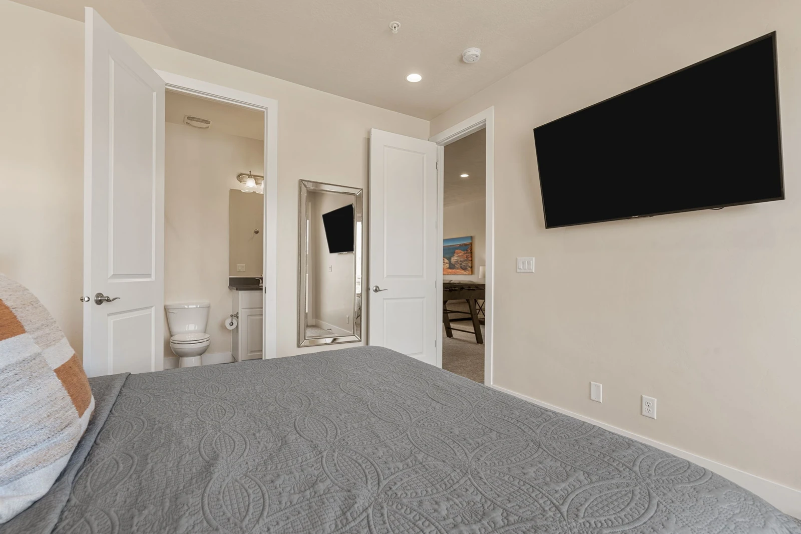 King Bedroom