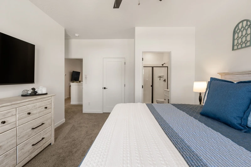 King Bedroom