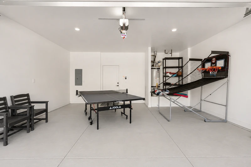 Garage Amenities